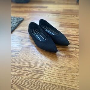 Machine Washable - Vivaia Pointed-Toe Water Repellent Ballet Flats (Aria 5°)